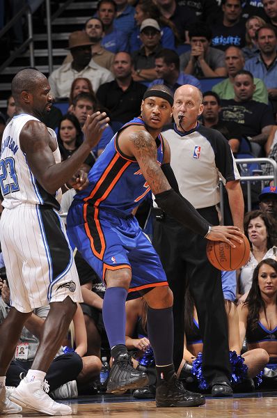 灯光亮起 灯光亮起