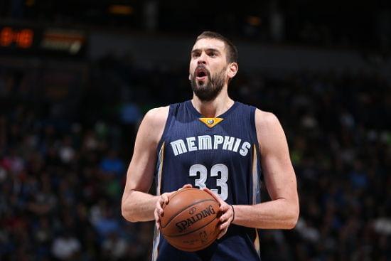 把球送到更 把球送到更